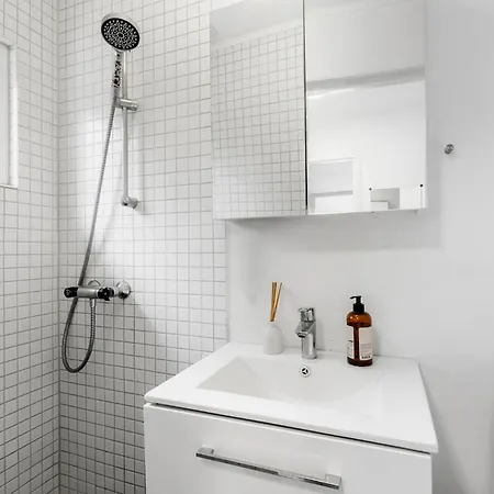 2 Bedroom Gorgeous In Graested
