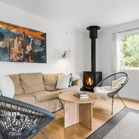2 Bedroom Gorgeous In * Græsted