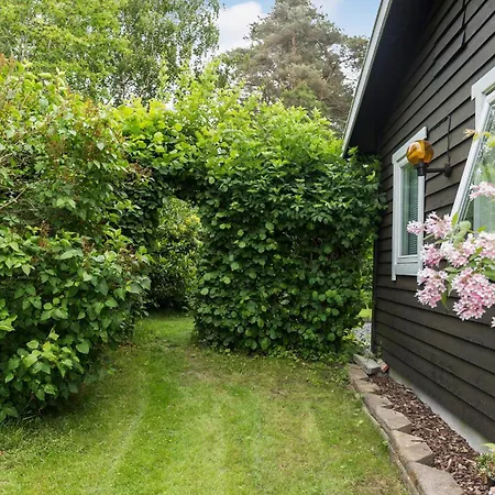 2 Bedroom Gorgeous In 펜션 Græsted
